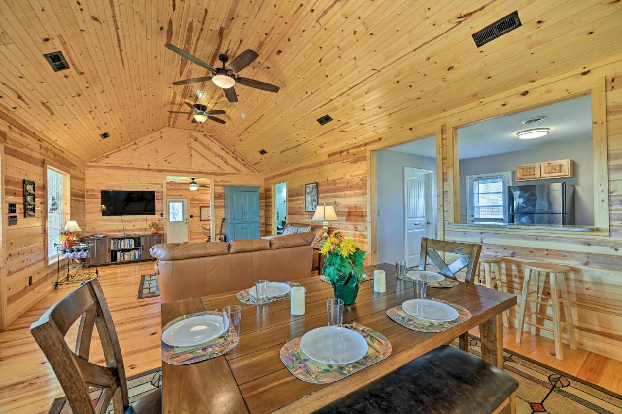Breathtaking Elkin Getaway With Vineyard Views! Villa Bagian luar foto