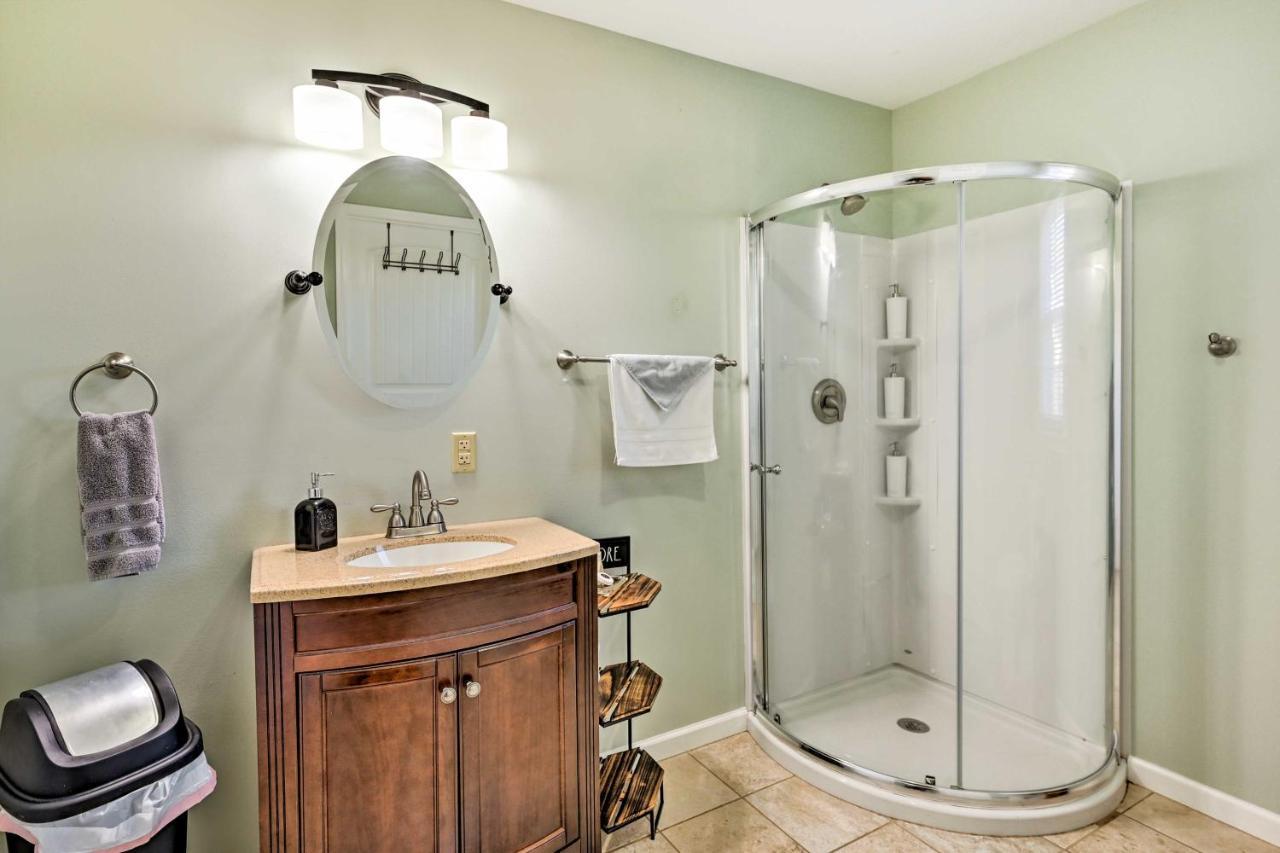 Breathtaking Elkin Getaway With Vineyard Views! Villa Bagian luar foto